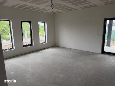 Casa Noua, Zona Lazuri