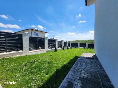 Duplex 4 camere, 2 bai, VALEA ADANCA