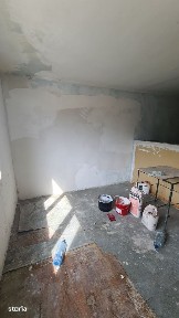 Cameră de cămin de vânzare în Curtea de Argeș.