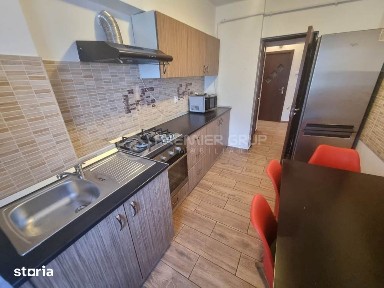 Langa Pallas! Etaj intermediar! Apartament 2 camere 56mp, centrala, AC