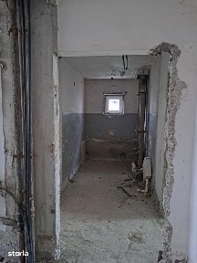 Apartament 2 camere de vanzare, Carpati 2, et. 1, 62.900 euro neg.