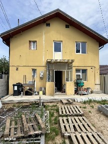 Casa spatioasa P+1 renovata disponibila pentru locuit imediat