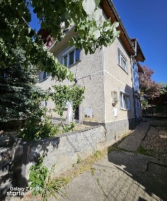Proprietate generoasă - ideală pentru clinică medicală, birouri!