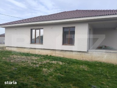 De vanzare casa Santandrei pe un singur nivel in spatele Primariei