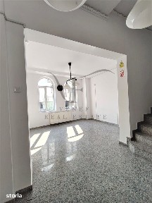 0 COMISION 9 camere 3 bai terasa 354mp Vasile Lascar Stefan cel Mare
