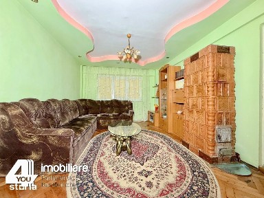 Apartament 3 camere în Ineu central,spatios 93 mp,situat la parter