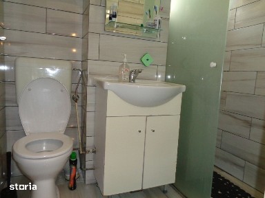 Apartament 2 camere, termoteca, balcon, geam la baie,parter VLAICU