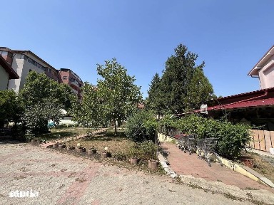 Vila 10 camere + / Valea Oltului / 620 mp utili / 2190 mp curte
