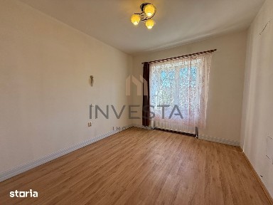 Apartament cu 3 camere, etaj intermediar, parcare, langa Iulius Mall