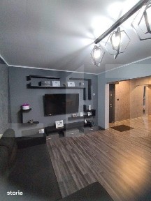 Apartament cu 4 camere, 2 bai, 80 mp, et. intermediar, zona Aurel Vlai