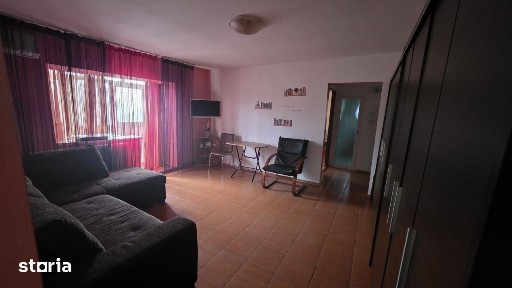 Apartament 3 camere, 66 mp, etaj 3/4, zona Filiasi