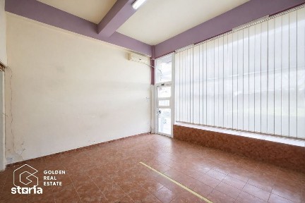 Spatiu comercial, 61 mp, Lipova