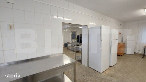 Spatiu comercial cu vad excelent si parcare, zona Semicentral