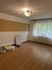 Vand apartament 3 camere