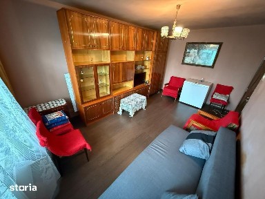 Bd. Decebal zona Semilună - Ap. 2 camere, et. intermediar