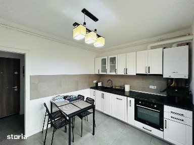 Apartament 3 camere cu POD amenajat - zona Simpa, C. Arhitectilor