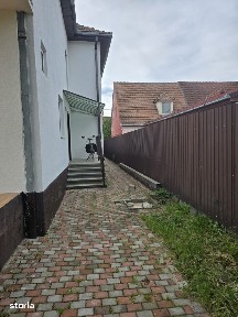 Apartament la casă, str. Poligonului