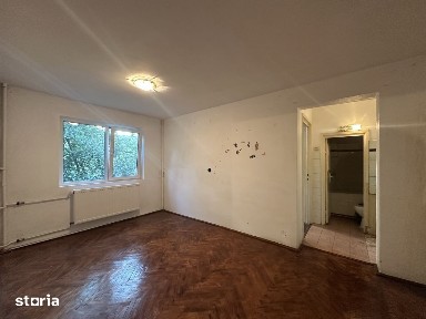 Agentia imobiliara VIGAFON vinde garsoniera Vest-Aurora