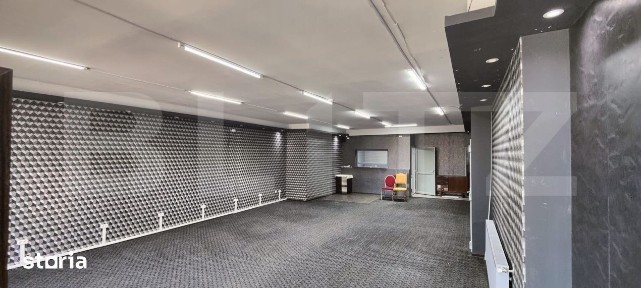 Spatiu comercial, 100 mp, zona Micro 6
