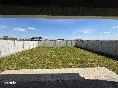 Casa noua cu PANOURI FOTOVOLTAICE, teren 553 mp, (utilitati complete)