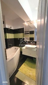 Apartament cu 3 camere de inchiriat in zona CENTRU