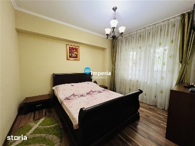 Inchiriez apartament 3 camere, decomandat, Pacurari - Petru Poni