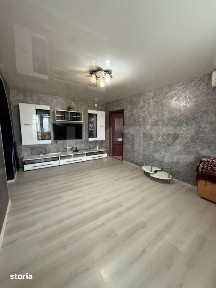 Apartament 3 camere, semidecomandat, 59 mp, stradal, zona Micro 17