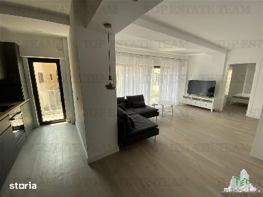 Apartament cu 3 camere de vanzare in Piata Victoriei