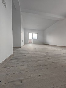 Apartamente noi intabulate, cu predare imediata, în zona centrala!