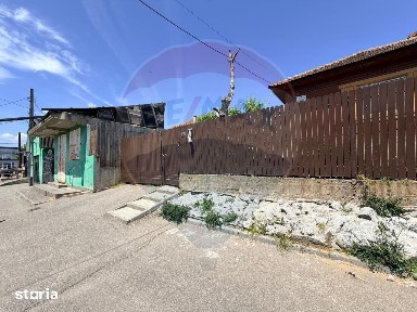 Teren 650 mp, cu casa modesta, zona Blv Nicolae Romanescu