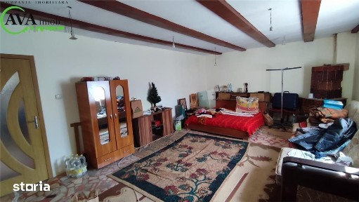Casa 100 mp, zona Saucesti