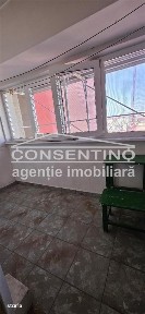 Se vinde imobil cu 4 camere, pe Unirii Sud, liber, cu 3 balcoane