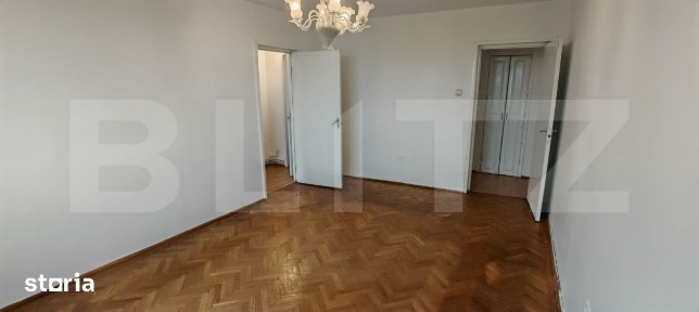 Apartament 3 camere semidecomandat, 64.20 mp, zona Astra