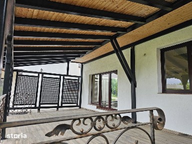 Doua vile noi si teren 600 mp Iasi Valea Lupului Penny