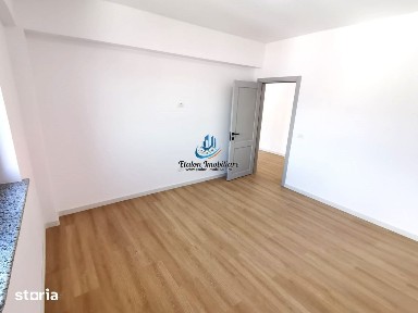 Apartament 2 camere, etaj 3, bloc noua Zona Fermelor Piatra Neamt