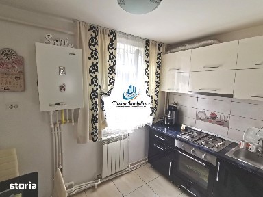 Apartament 2 camere, etaj 2, 2 balcoane, Zona Piata Centrala/Bradet