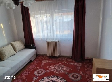 Garsoniera De Inchiriat, Cetate