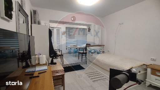 Spațiu de vânzare - 30 mp, multifuncțional (comercial / locuință)