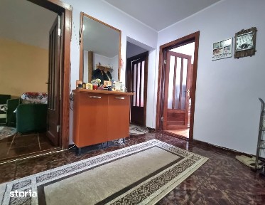 Apartament 3 camere decomandate/Zona Mioritei-Banca Nationala/etaj 3