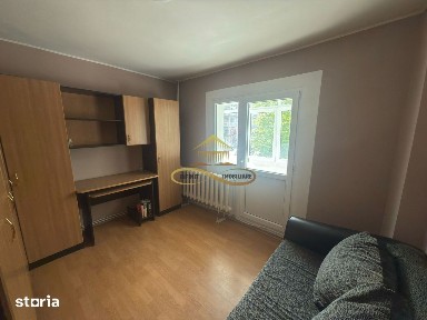 Apartament 3 camere de vanzare in Bacau strada Stefan cel Mare