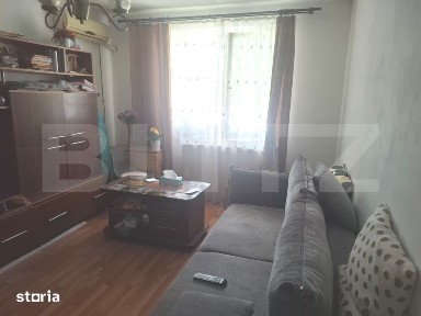 Apartament de vanzare, 57 mp, zona Central Gaesti