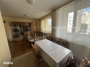 Apartament cu 3 camere, decomandat, 60 mp, zona Centrala