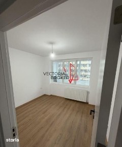 3 camere semidecomandat, renovat Vatra Luminoasa