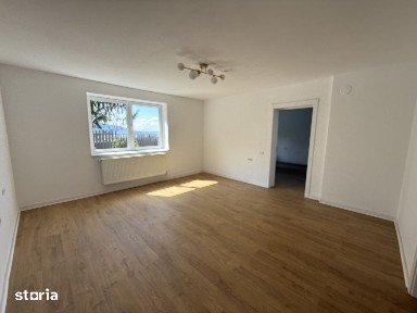 Apartament cu 2 camere cu curte si garaj - Brasovul Vechi - Str Soimul