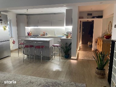 Campina - ultracentral - ap. 3 cam - 145000 Euro