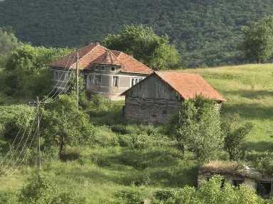 Casă și 11 ha de teren