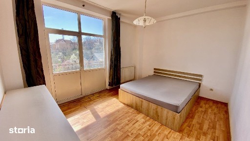 Apartament 2 camere, etaj 3, zona Teilor