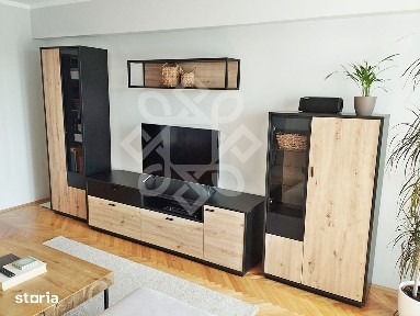 Apartament cu 3 camere si loc de parcare, zona Decebal