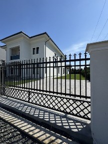 REFUGIU DE EXCEPTIE casa pe marginea Lacului in chisoda