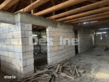 Casa de vanzare 4 camere la rosu Simeria